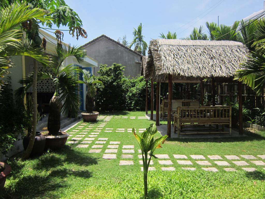 Local Beach Homestay Hội An Buitenkant foto