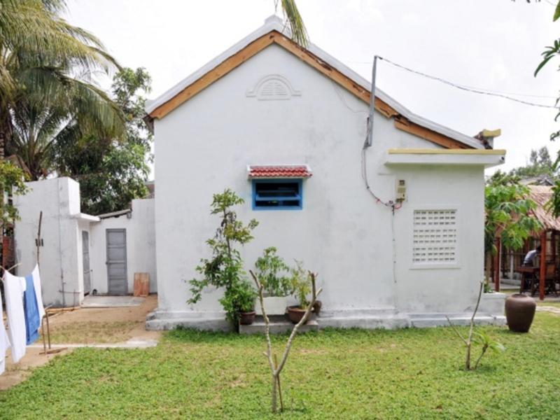 Local Beach Homestay Hội An Buitenkant foto